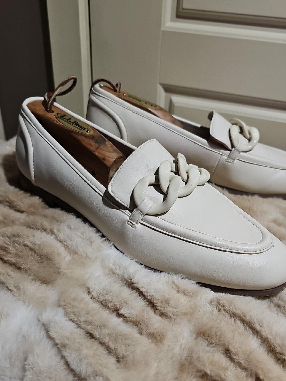Anne Klein Women's White Chain-Link Loafers Size 10M - Picture 4 of 9